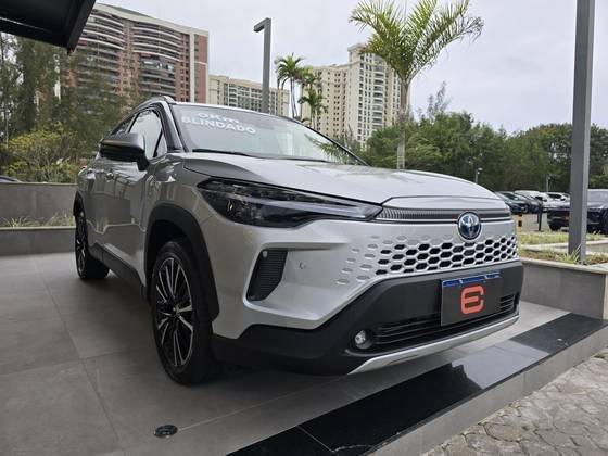 TOYOTA COROLLA CROSS 2025