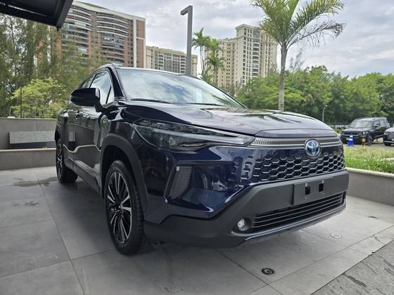 TOYOTA COROLLA CROSS 2025