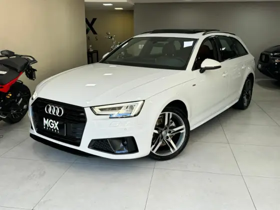AUDI A4 2019