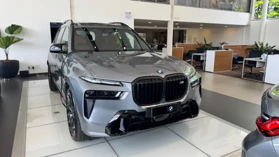 BMW X7 2025