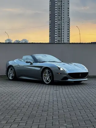 FERRARI CALIFORNIA 2015