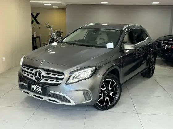 MERCEDES-BENZ GLA 200 2019