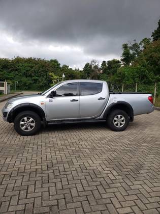 MITSUBISHI L200 TRITON 2016
