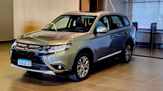 MITSUBISHI OUTLANDER 2017