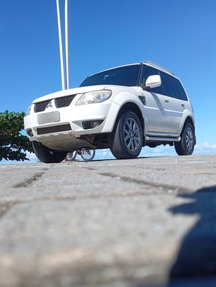 MITSUBISHI PAJERO TR4 2013