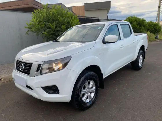 NISSAN FRONTIER 2022