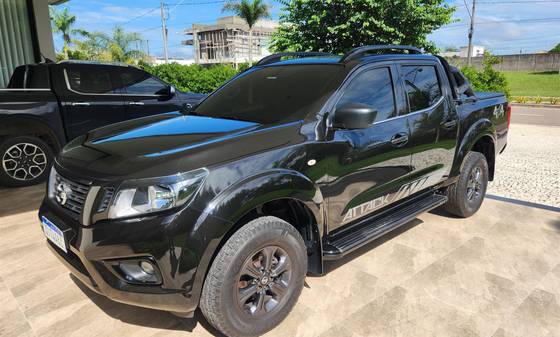 NISSAN FRONTIER 2021