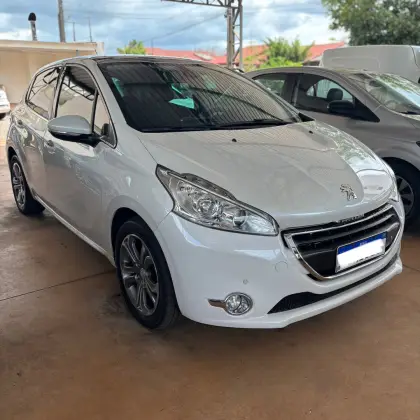 PEUGEOT 208 2016