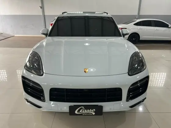 PORSCHE CAYENNE 2021