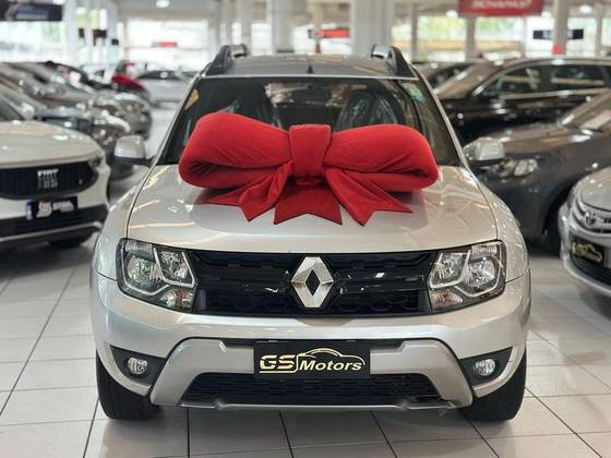 RENAULT DUSTER 2016