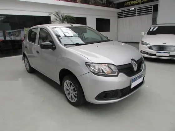 RENAULT SANDERO 2015