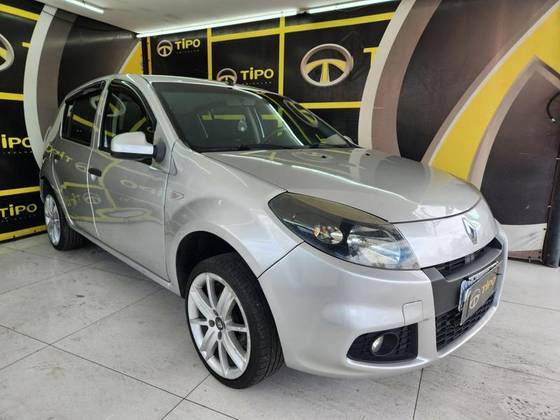 RENAULT SANDERO 2014