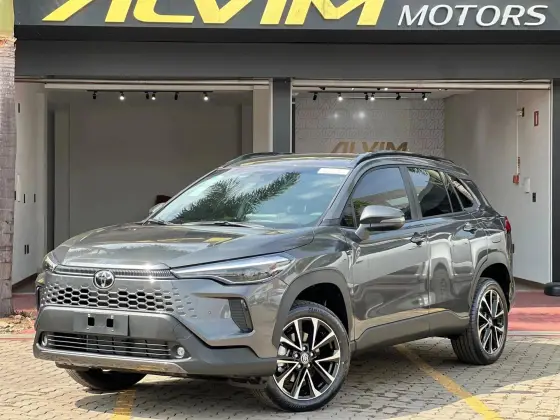 TOYOTA COROLLA CROSS 2026