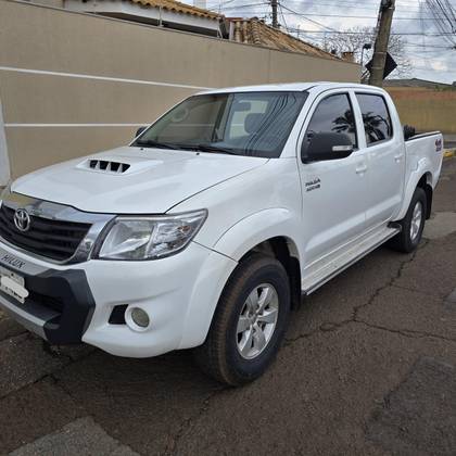 TOYOTA HILUX 2013