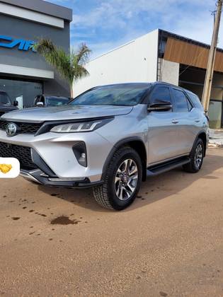 TOYOTA HILUX SW4 2022