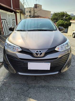 TOYOTA YARIS 2021