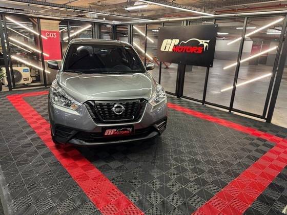 NISSAN KICKS 2021