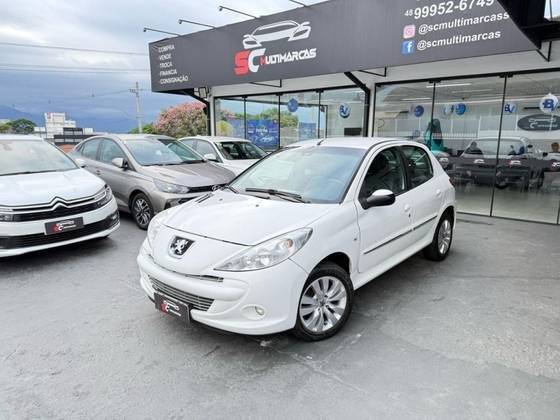 PEUGEOT 207 2012