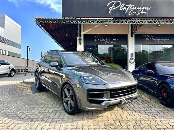 PORSCHE CAYENNE 2024