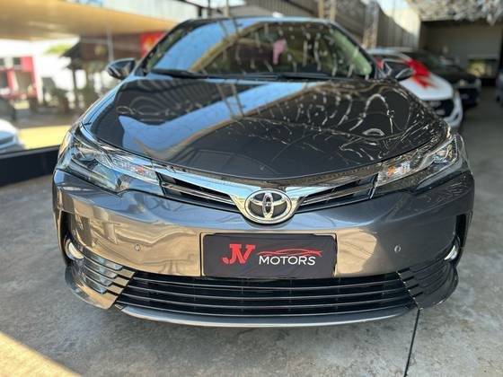 TOYOTA COROLLA 2018