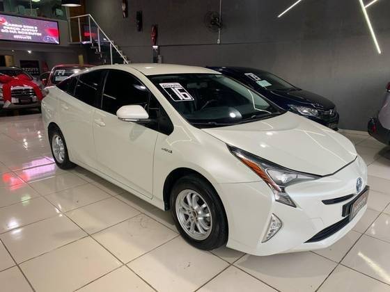 TOYOTA PRIUS 2016