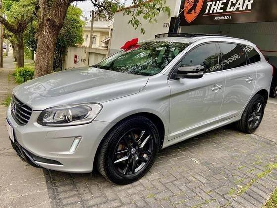 VOLVO XC60 2017