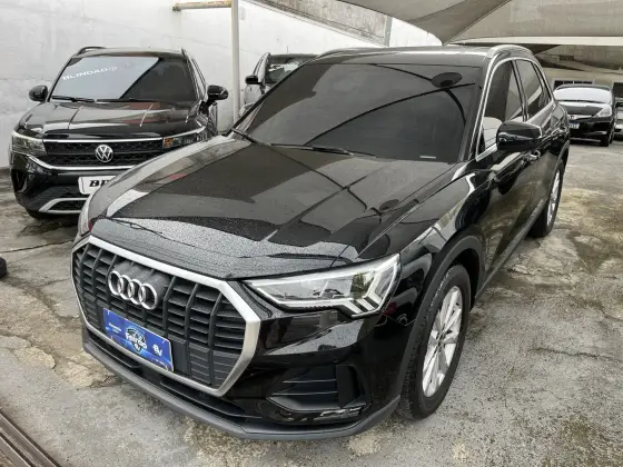 AUDI Q3 2021