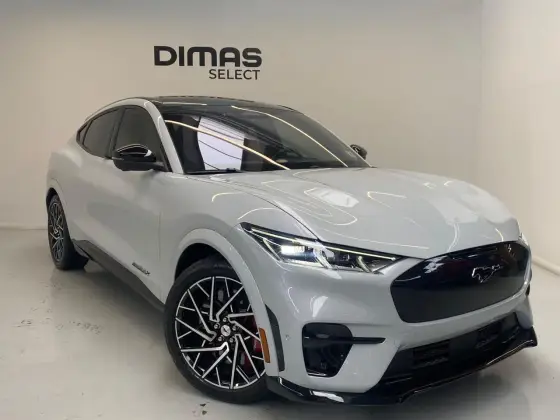 FORD MUSTANG MACH-e 2023