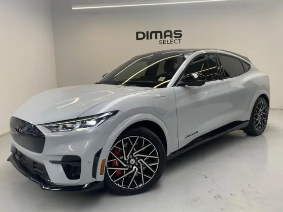 FORD MUSTANG MACH-e 2023