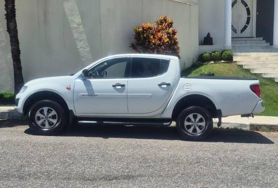 MITSUBISHI L200 TRITON 2018