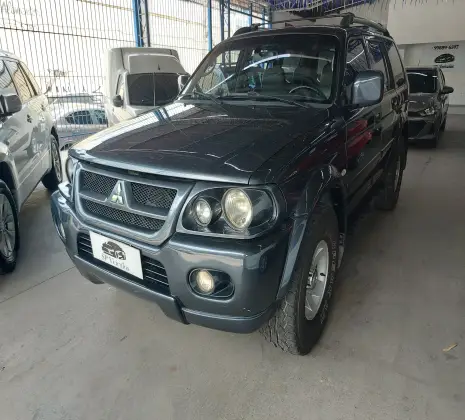 MITSUBISHI PAJERO 2005