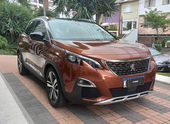 PEUGEOT 3008 2019