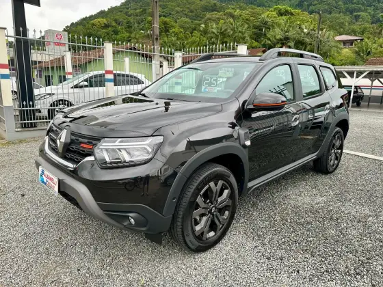 RENAULT DUSTER 2025