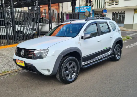 RENAULT DUSTER 2014