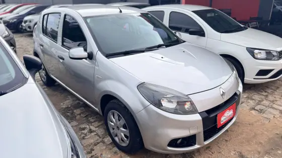RENAULT SANDERO 2014