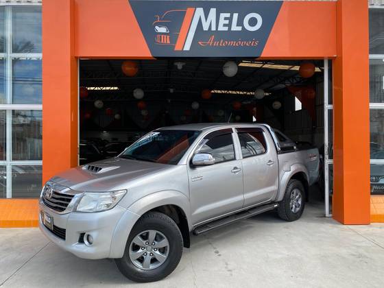 TOYOTA HILUX 2015