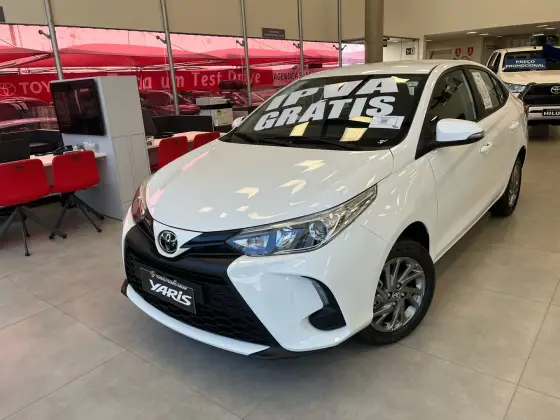 TOYOTA YARIS 2025