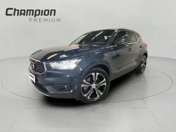 VOLVO XC40 2021