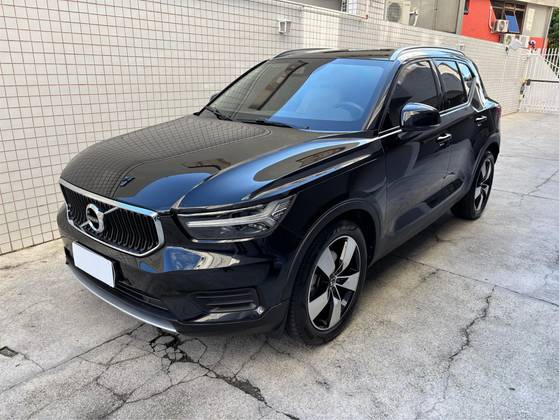VOLVO XC40 2020