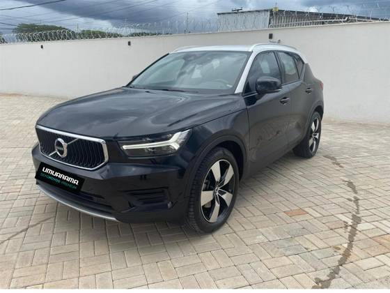 VOLVO XC40 2019