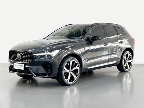 VOLVO XC60 2022