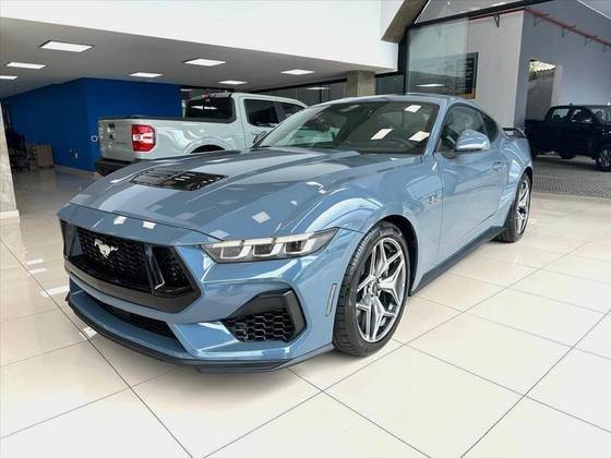 FORD MUSTANG 2024