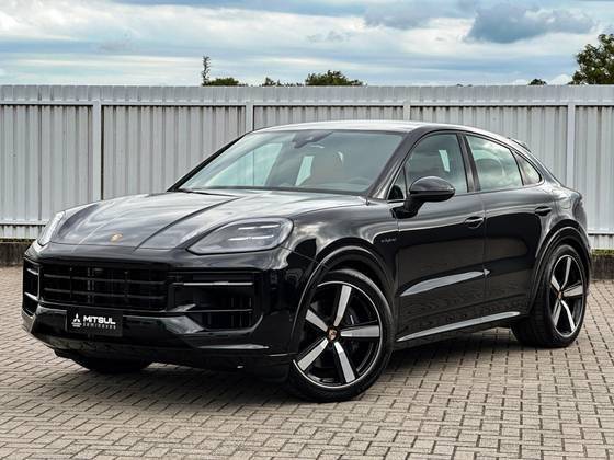 PORSCHE CAYENNE 2025