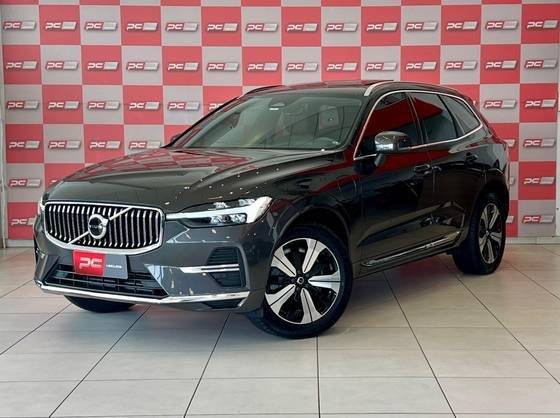VOLVO XC60 2023