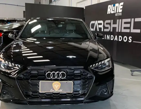 AUDI A4 2023