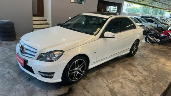 MERCEDES-BENZ C 250 2012