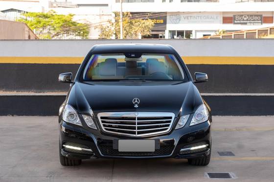 MERCEDES-BENZ E 500 2011