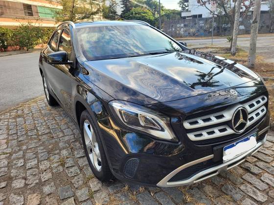 MERCEDES-BENZ GLA 200 2019