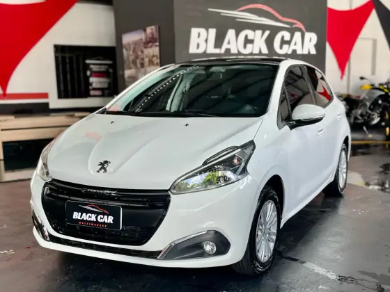 PEUGEOT 208 2017