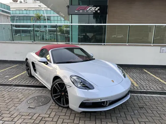 PORSCHE 718 2024